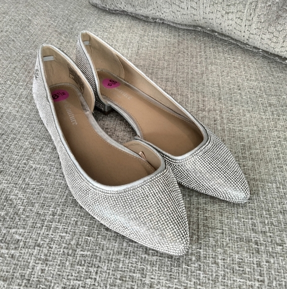 Juicy Couture Badazzle Flats - Picture 2 of 8